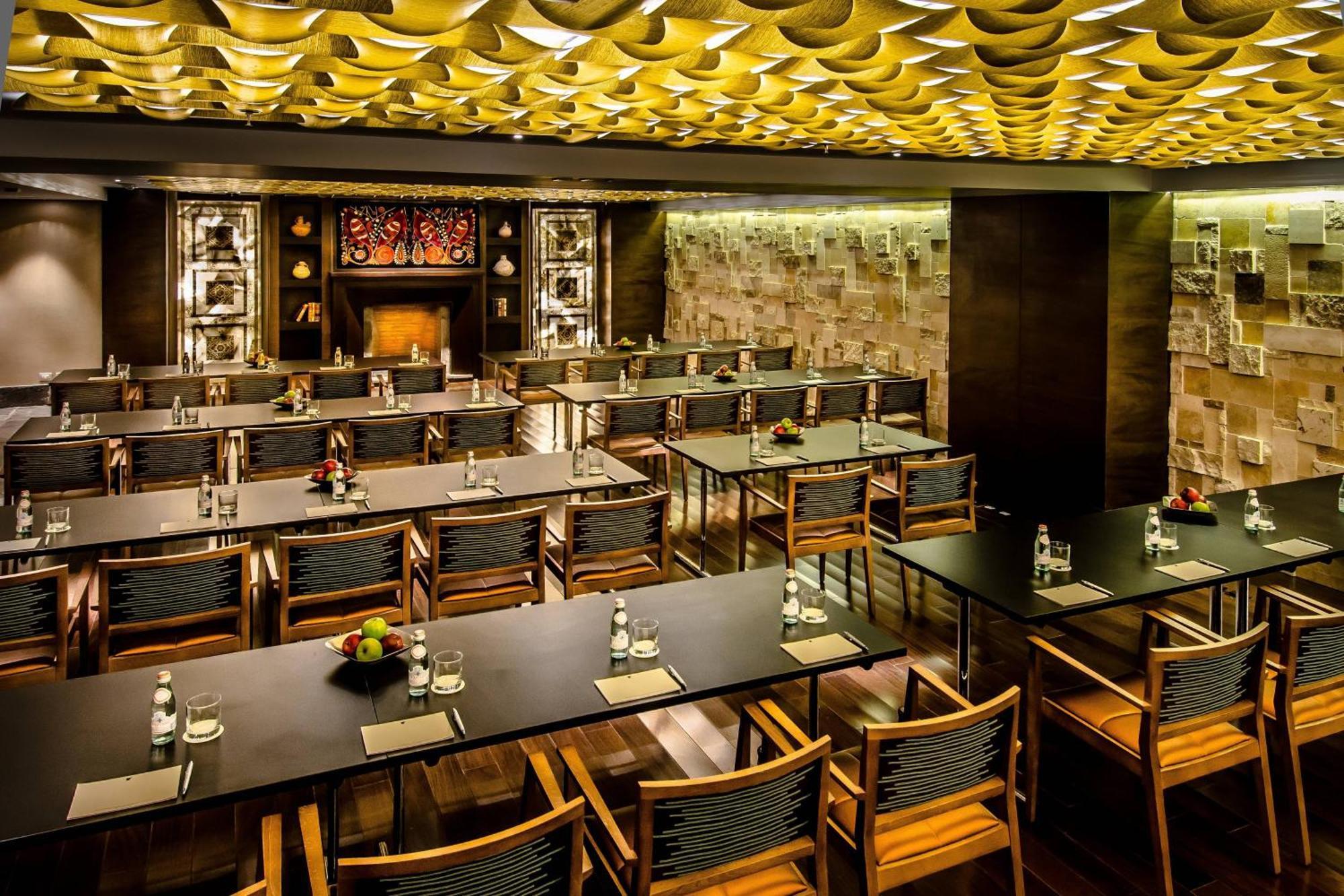 Jw Marriott El Convento Cusco Hotel Екстериор снимка